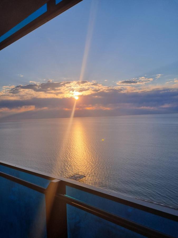 Orbi City Hotel On The Sea Μπατούμι Εξωτερικό φωτογραφία